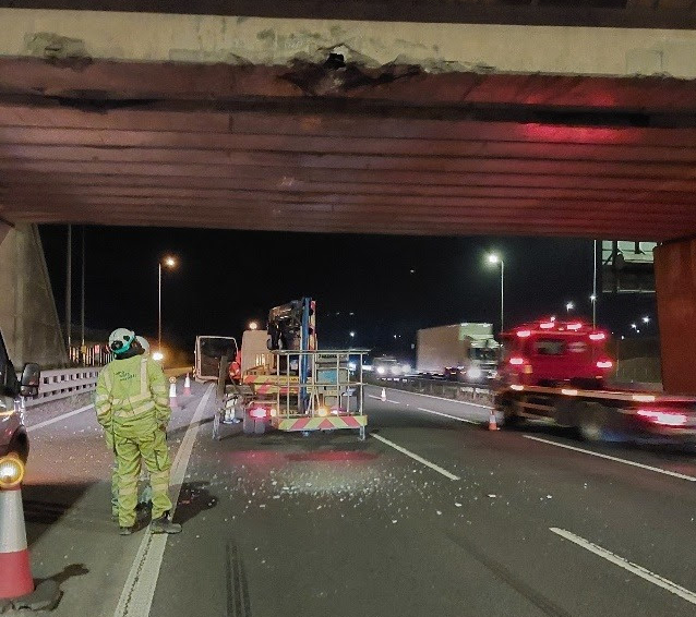 Shocking pictures show damage to M42 bridge near Birmingham